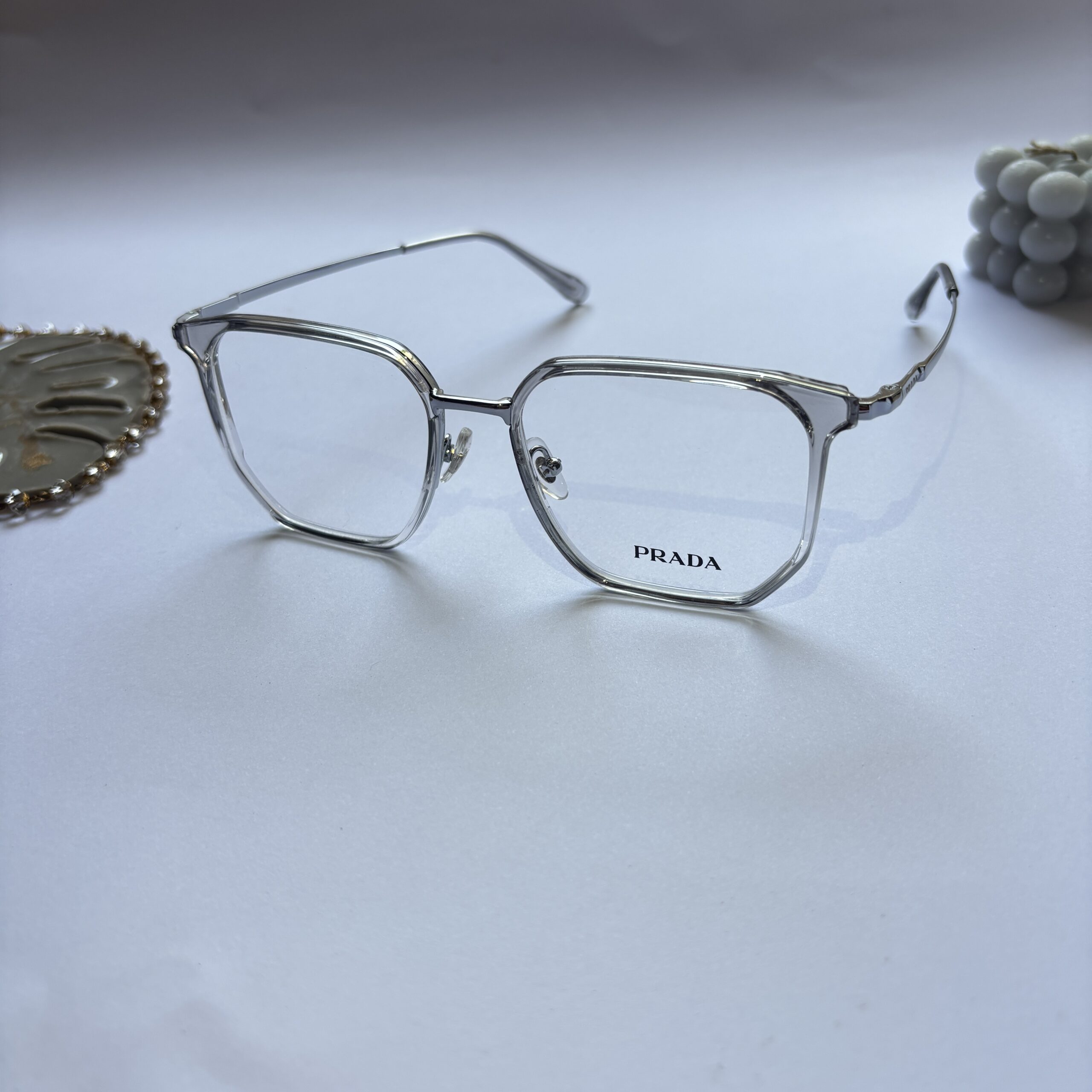 PRADA - Image 3